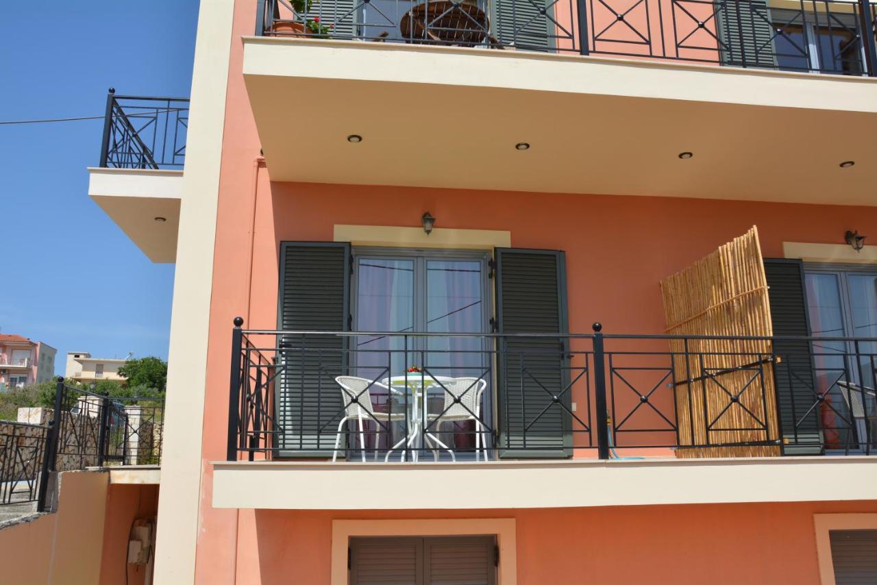 Lotus Sea View Apartments Lixouri Buitenkant foto