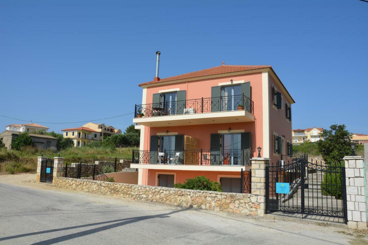 Lotus Sea View Apartments Lixouri Buitenkant foto